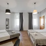Royal Rooms*** Hostel Ljubljana