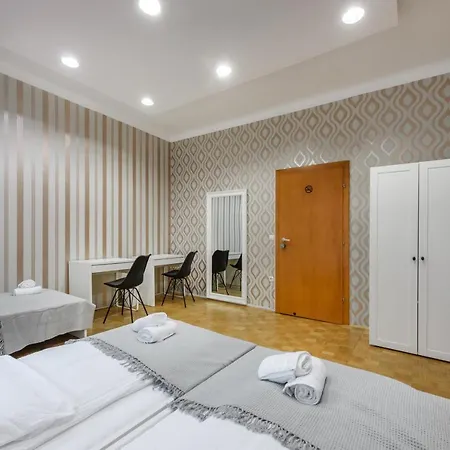 Royal Rooms*** *