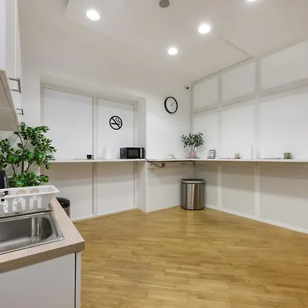 Royal Rooms*** Hostel Ljubljana