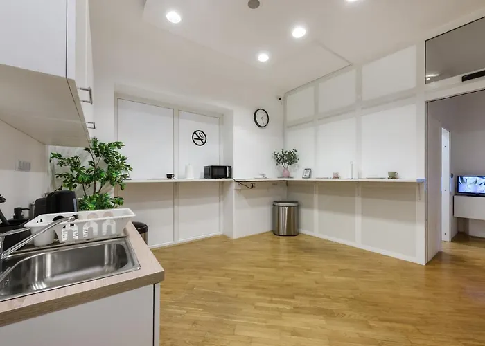 Royal Rooms*** אכסניה לובליאנה