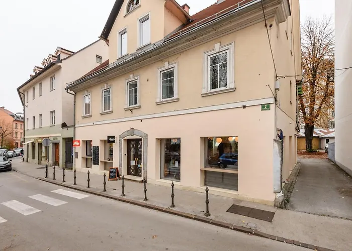 Royal Rooms*** Liubliana